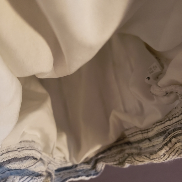 Abercrombie Kids striped tank top.  Lined.  So fresh and summery - Picture 4 of 6